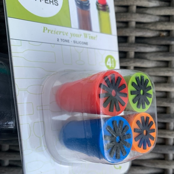 3 for $26 Brand New Silicone Corks - Picture 3 of 3